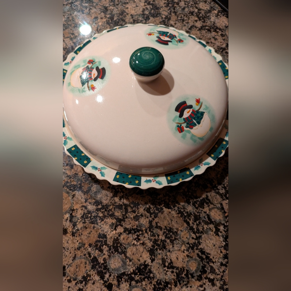 Festive Snowman Cake Dome